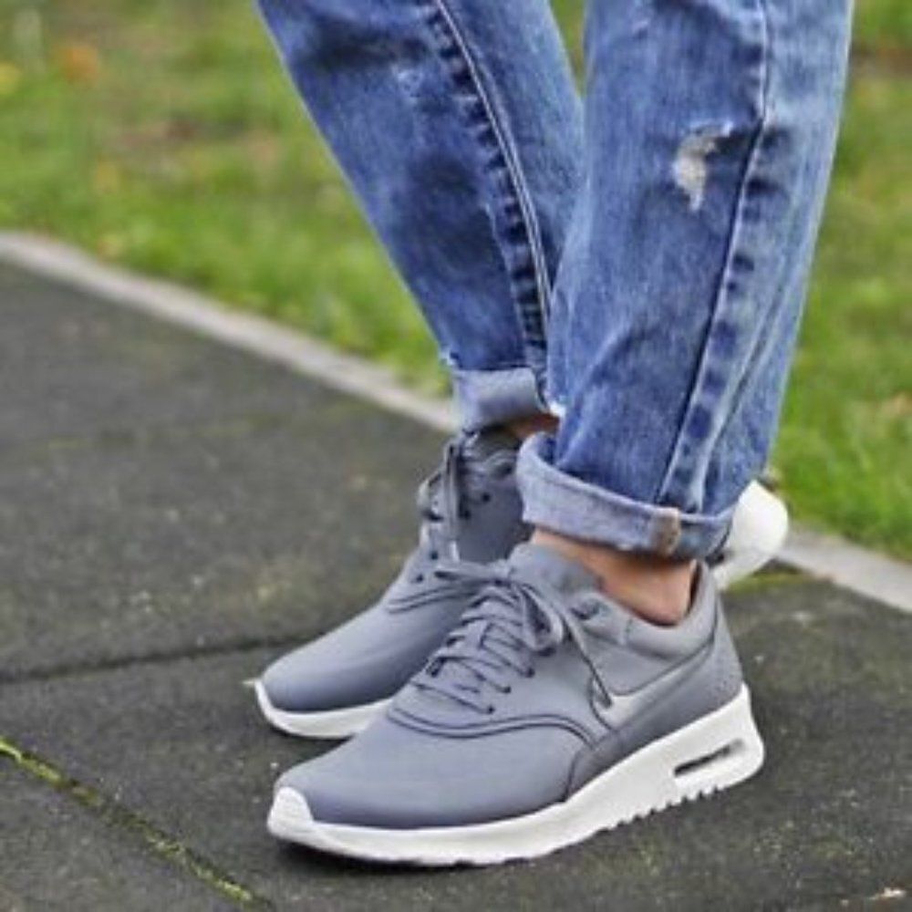 Nike Air Max Thea Premium. Size 11